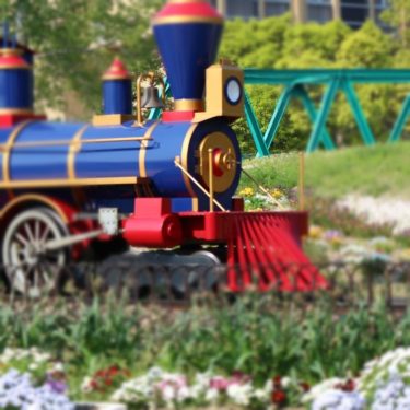 鉄道動画のBGMに合う明るく元気な音楽素材「Small train」